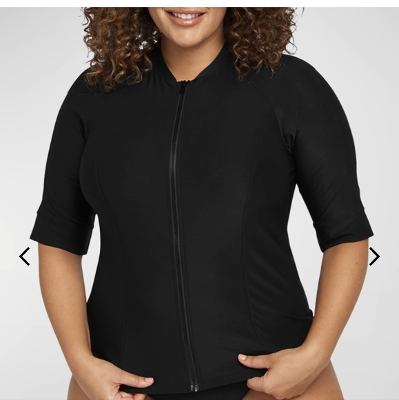Artesands Other - ARTESANDS black Seurat Short-Sleeve Full-Zip Rashguard Top